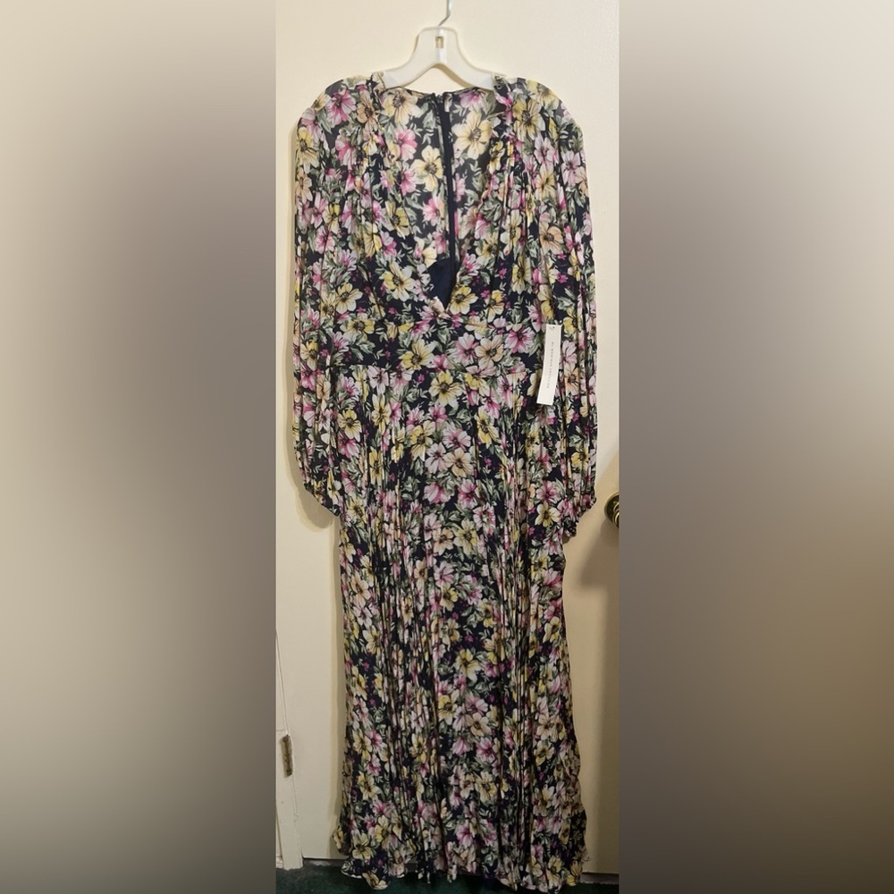 NWT! ML Monique Lhuillier Size 16 Ruffled Floral Maxi Dress Never Worn Stunning!